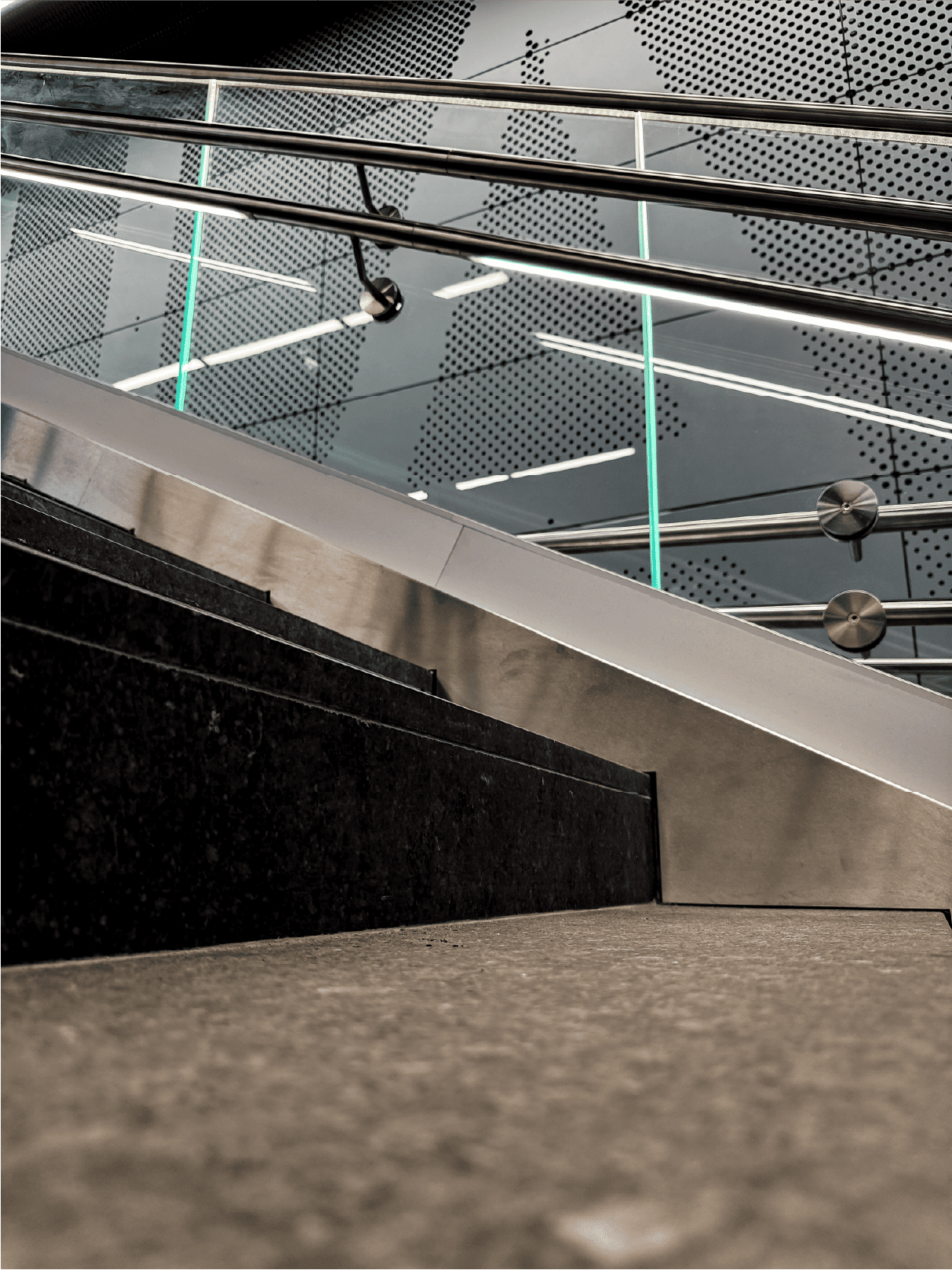warszawa-zachodnia-station-a-symbiosis-of-engineering-and-light-redefining-the-station-of-the-future