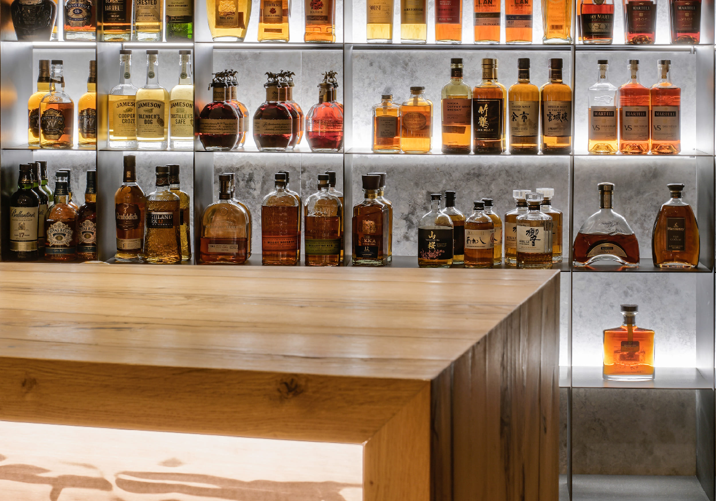 commercial-lighting-guide-to-solutions-for-branch-retail